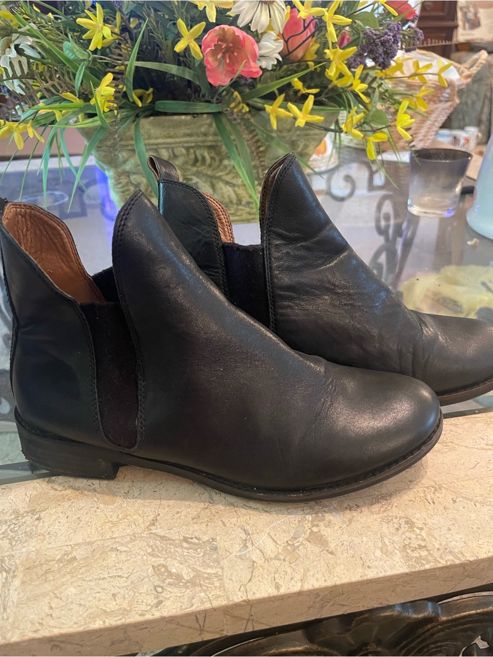 Lucky Brand Women’s Black Leather Chelsea Ankle Booties